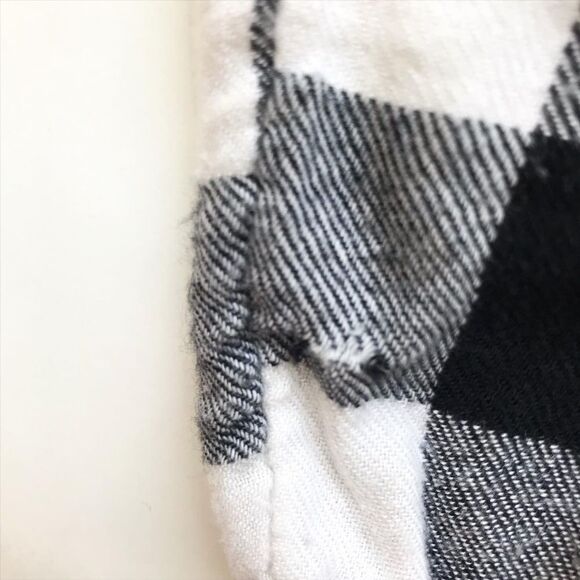 Old Navy buffalo plaid smocked  jumpsuit VGUC 6-12 months - Picture 4 of 6